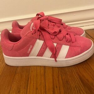 Women’s Adidas Original Campus 00s Sneakers in Pink